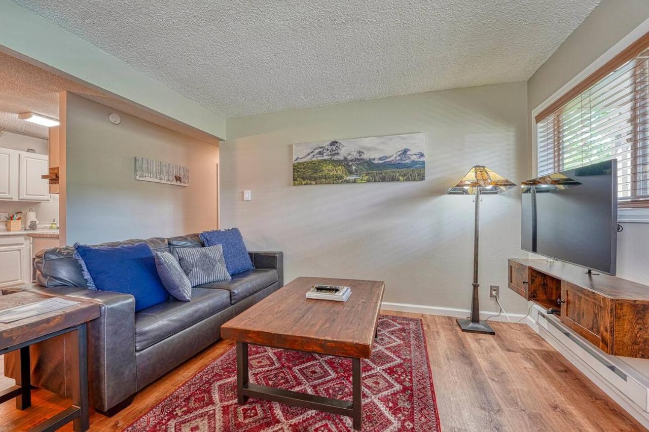 Riverfront Family-Friendly Condo Avon Eksteriør bilde